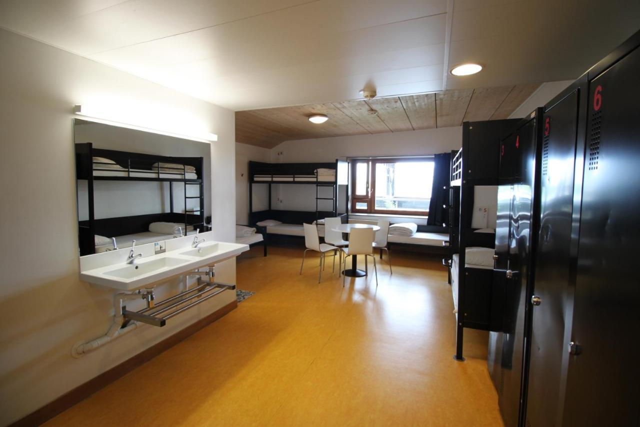 Hi Yves Robert Hostel Parijs